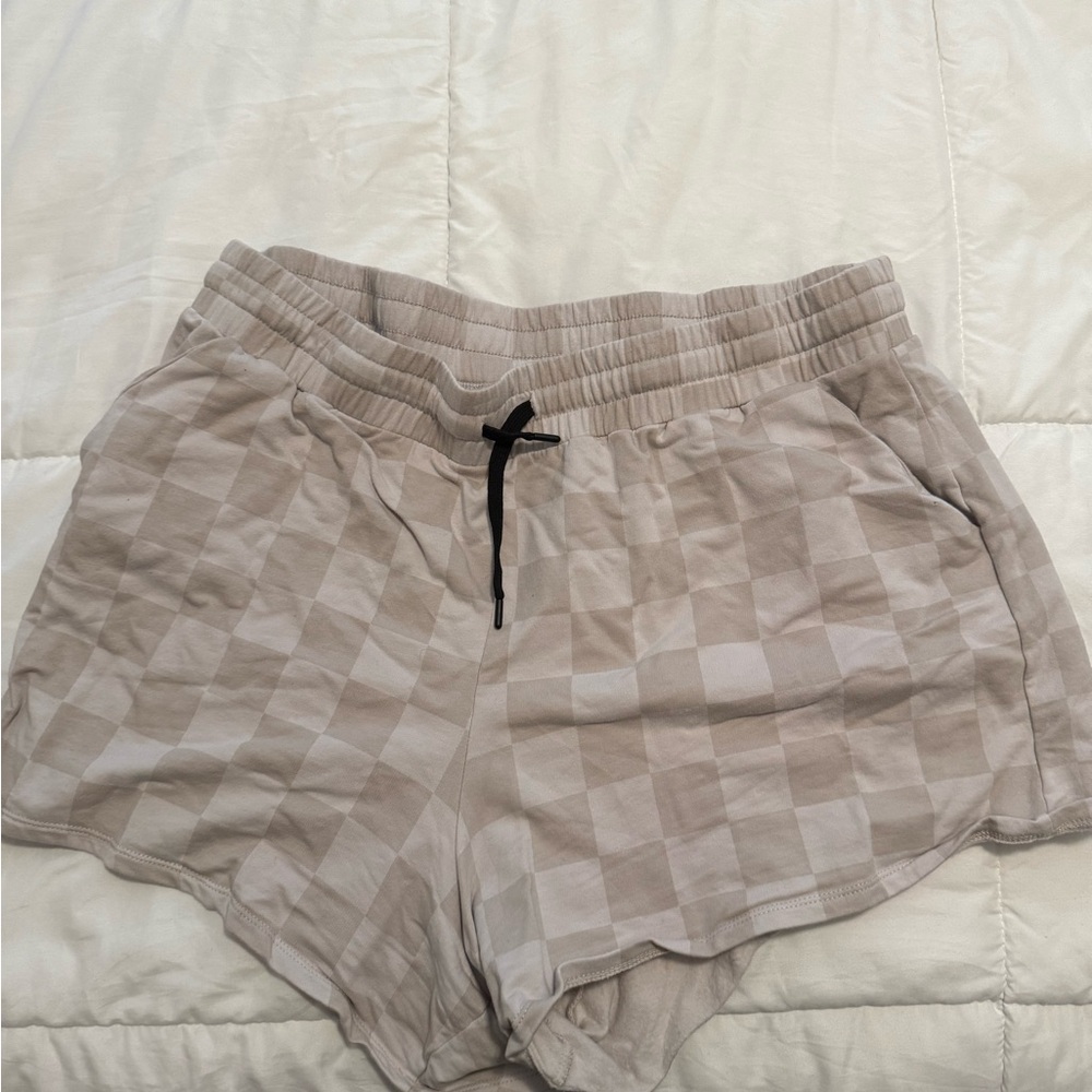Torrid checkered shorts size “2”